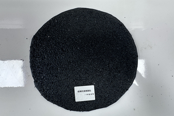 低躁抗滑精表處技術(shù)